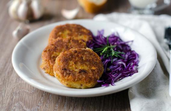 Lentil feta burgers